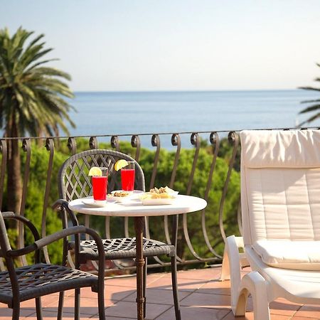 Hotel Villa Flora Больяско Экстерьер фото