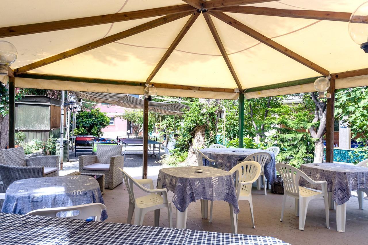 Hotel Villa Flora Больяско Экстерьер фото