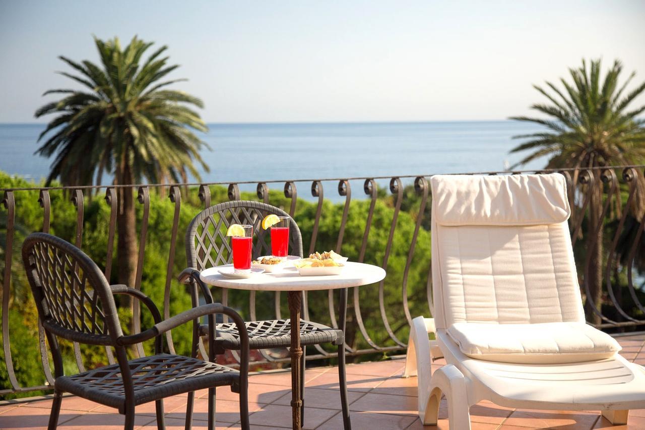 Hotel Villa Flora Больяско Экстерьер фото