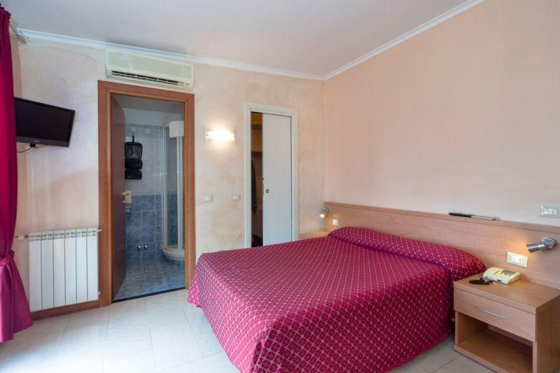 Hotel Villa Flora Больяско Экстерьер фото