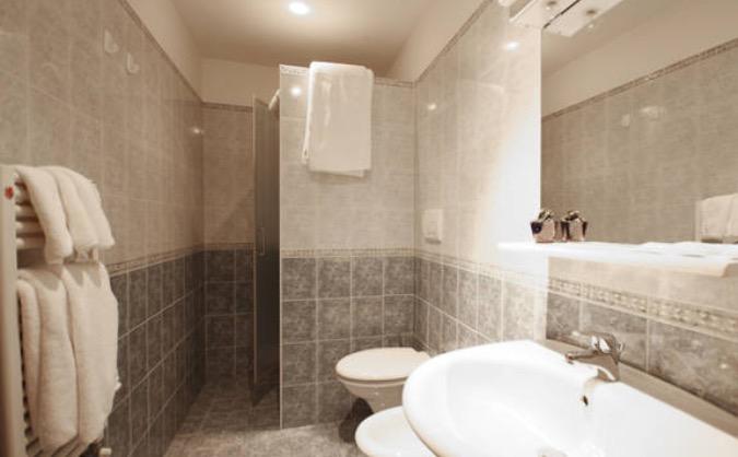 Hotel Villa Flora Больяско Экстерьер фото