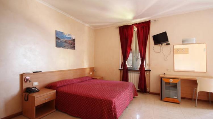 Hotel Villa Flora Больяско Экстерьер фото